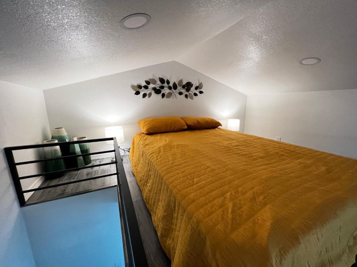 Lirios Tiny House En บาเย เด กัวลาลูเป ภายนอก รูปภาพ